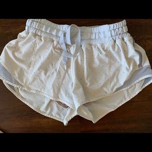 Off white hottie hot